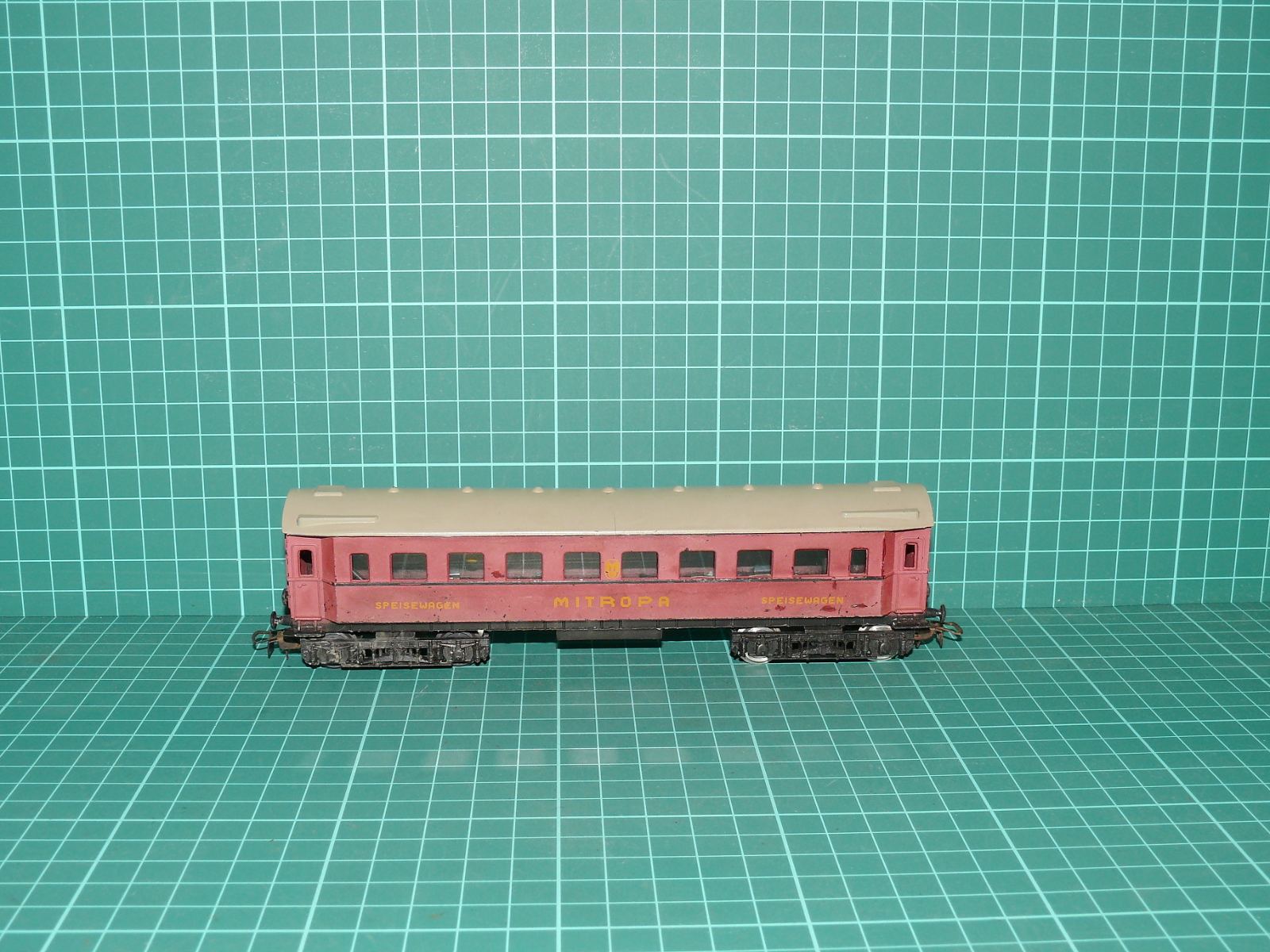 Liliput H0 - Jídelní vůz Mitropa Speisewagen (starší provedení) – H0