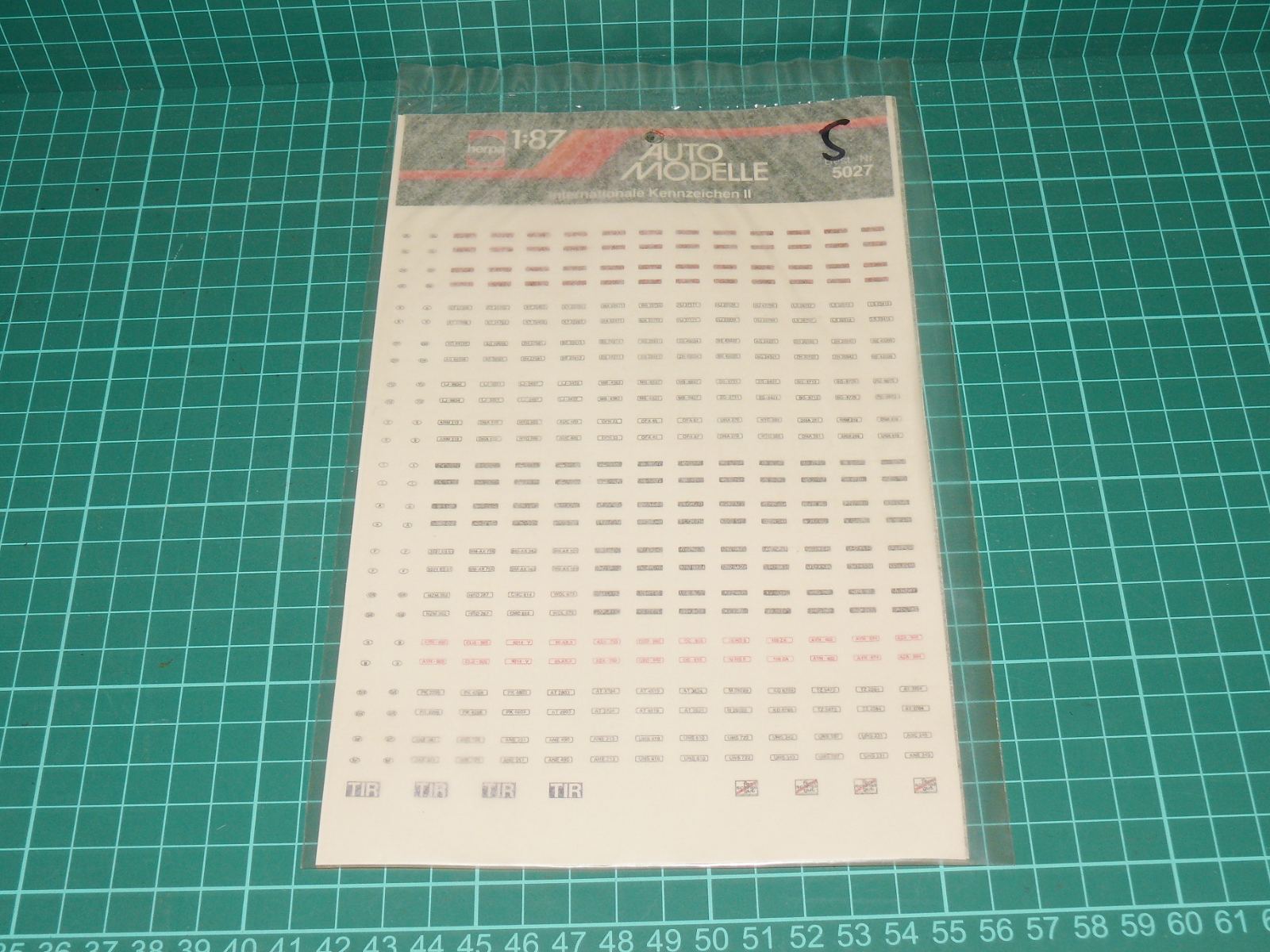 Herpa H0 - Obtisky mezinárodní SPZ a značení vozidel 1:87 (art. 5027) – H0