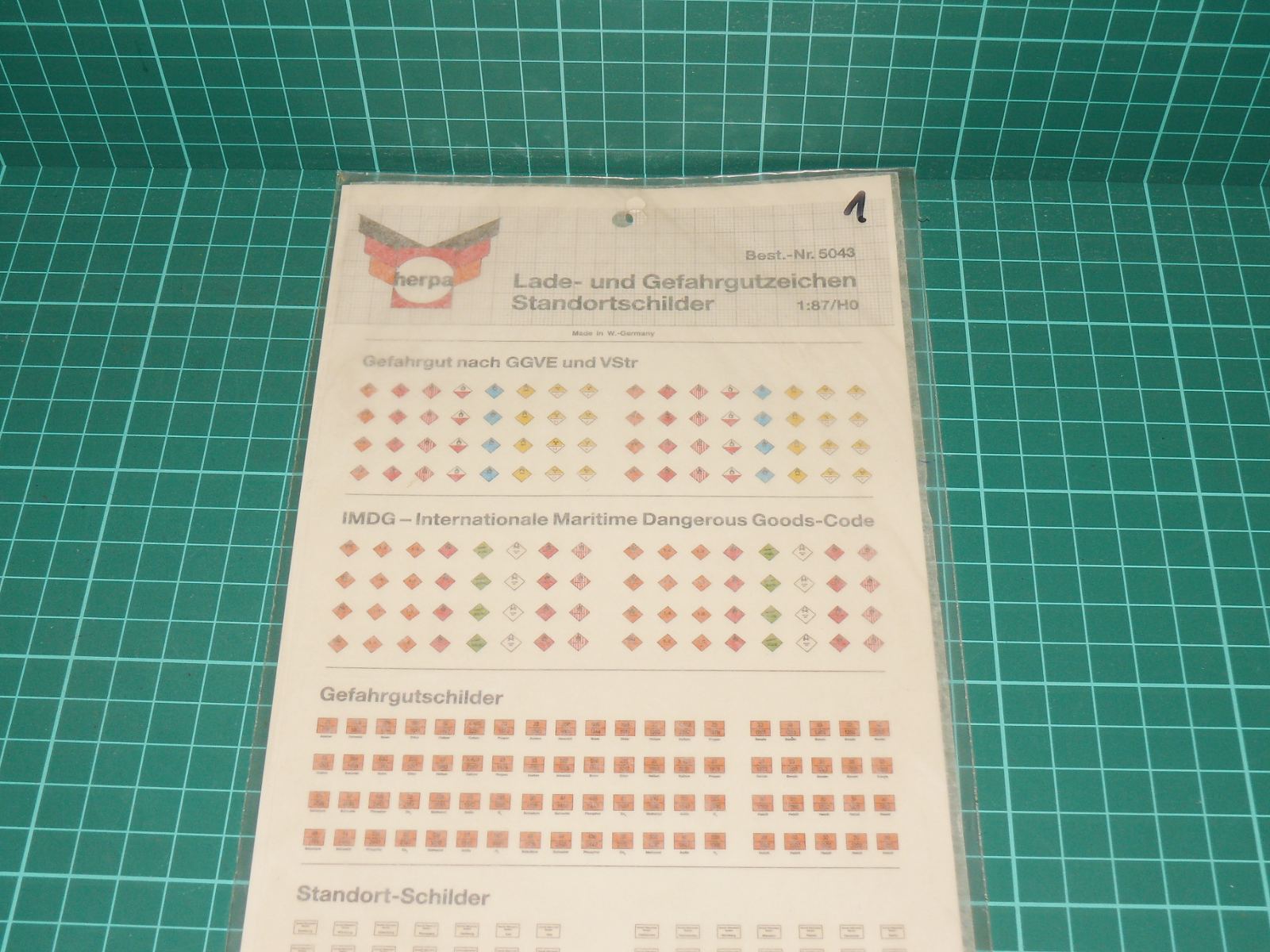 Herpa H0 - Obtisky výstražné symboly nebezpečného nákladu ADR / IMDG 1:87 (art. 5043) – H0