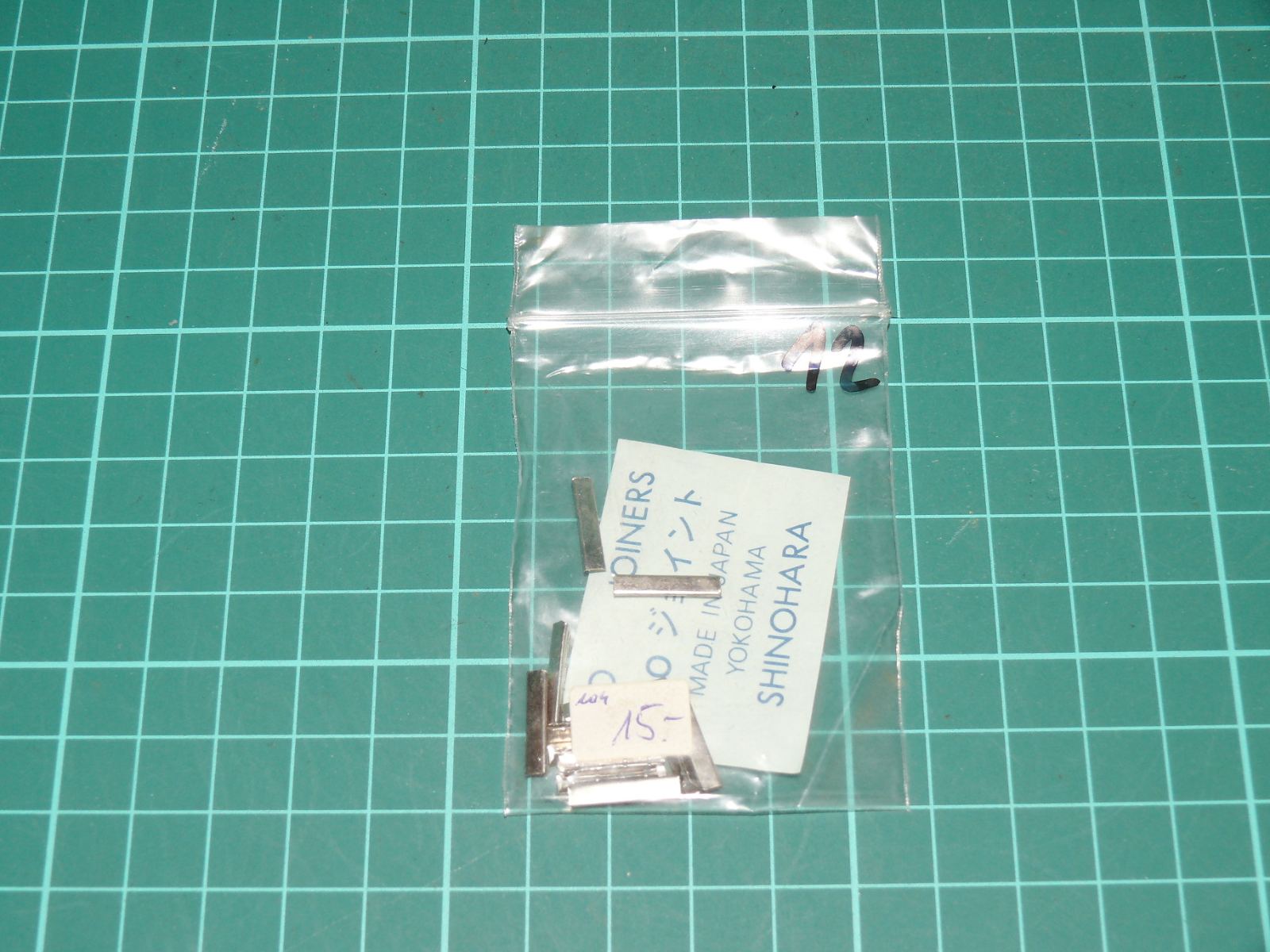 Shinohara H0 / H0m - Kovové vodivé kolejové spojky (Metal Rail Joiners, Made in Japan) – H0