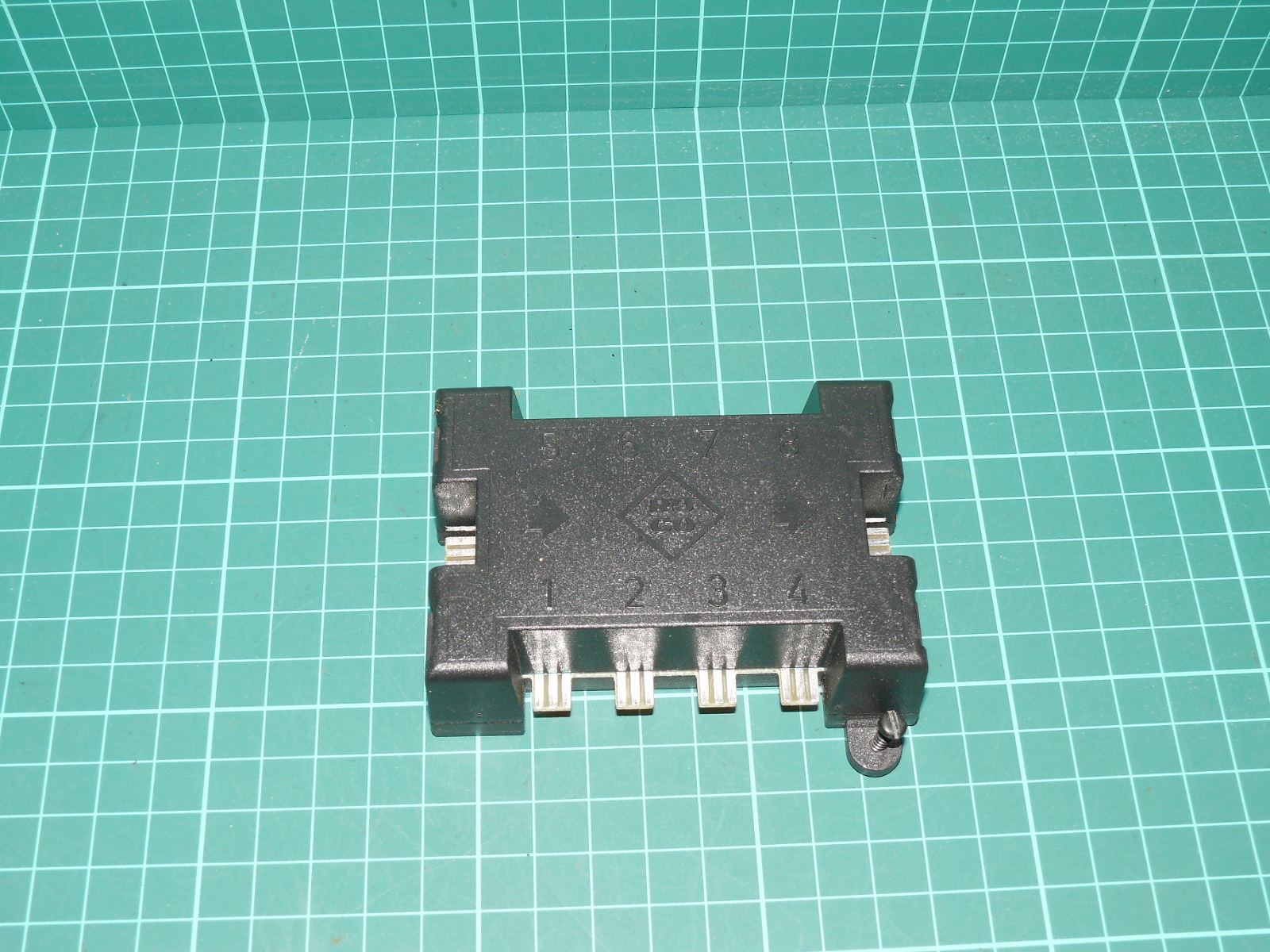 Piko H0 / TT - Elektrický čtyřnásobný rozvodný panel / svorkovnice (55262) – H0