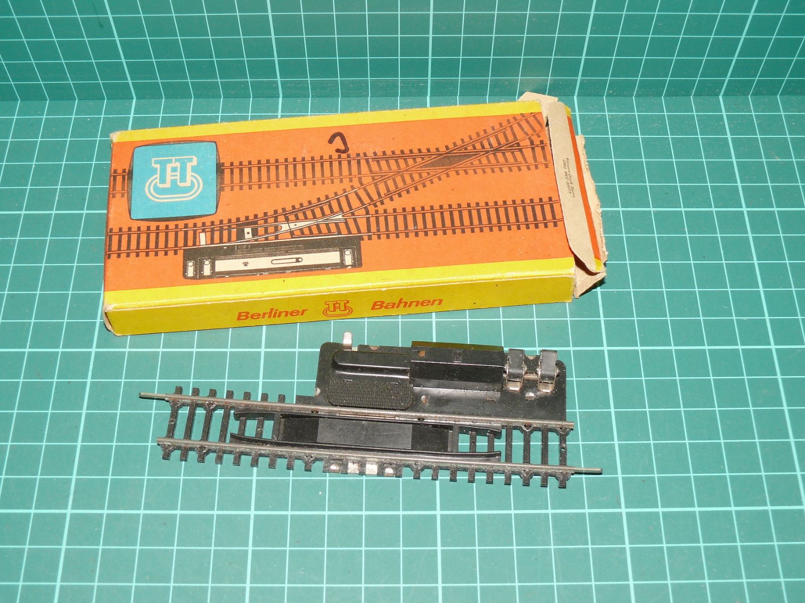 BTTB TT - Elektromagnetická rozpojovací kolej v krabičce (6910) – TT