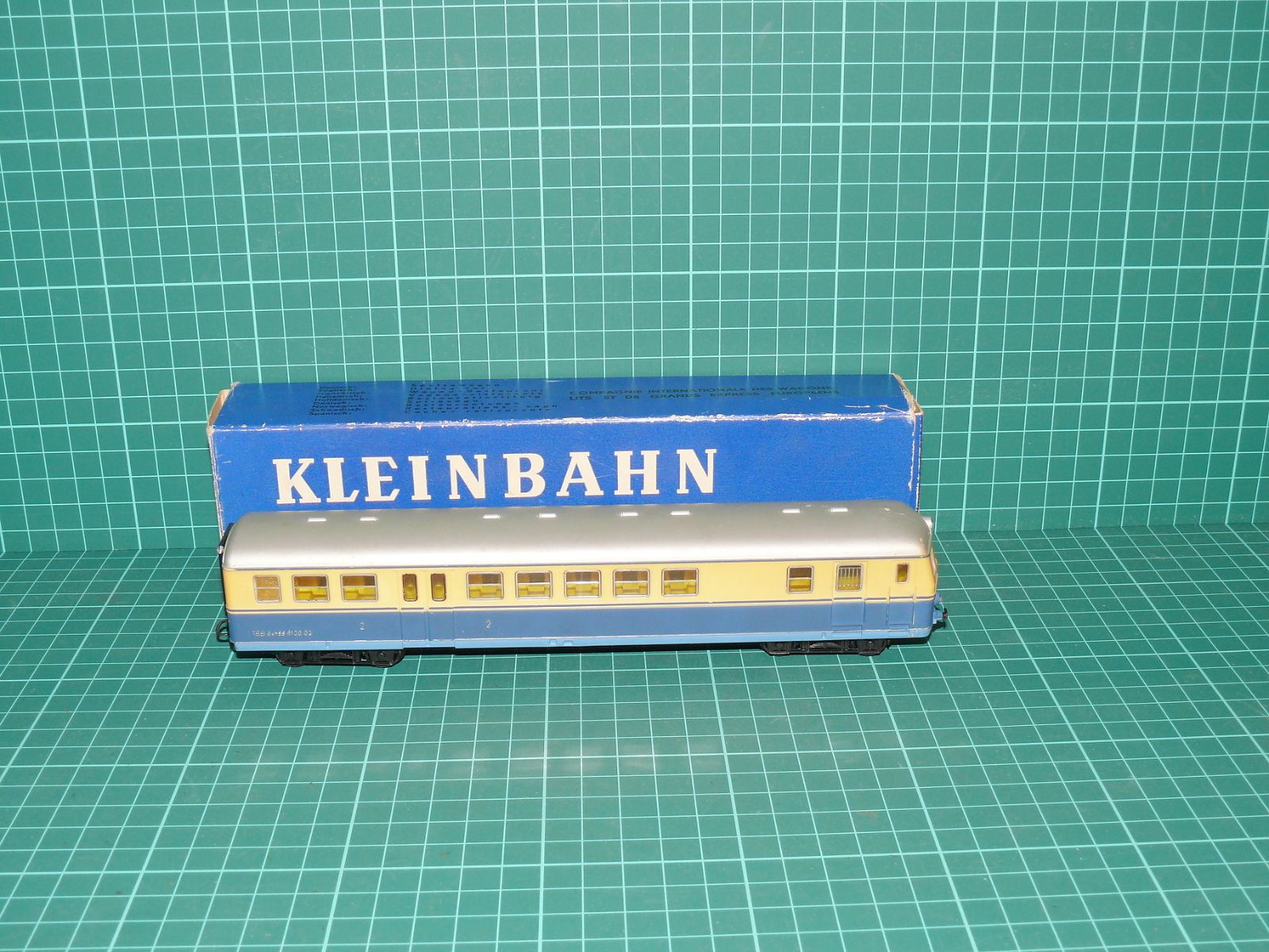 Kleinbahn 262 H0 – Rychlíkový vložený/přípojný vůz řady 7130 ÖBB, 2. třída – H0