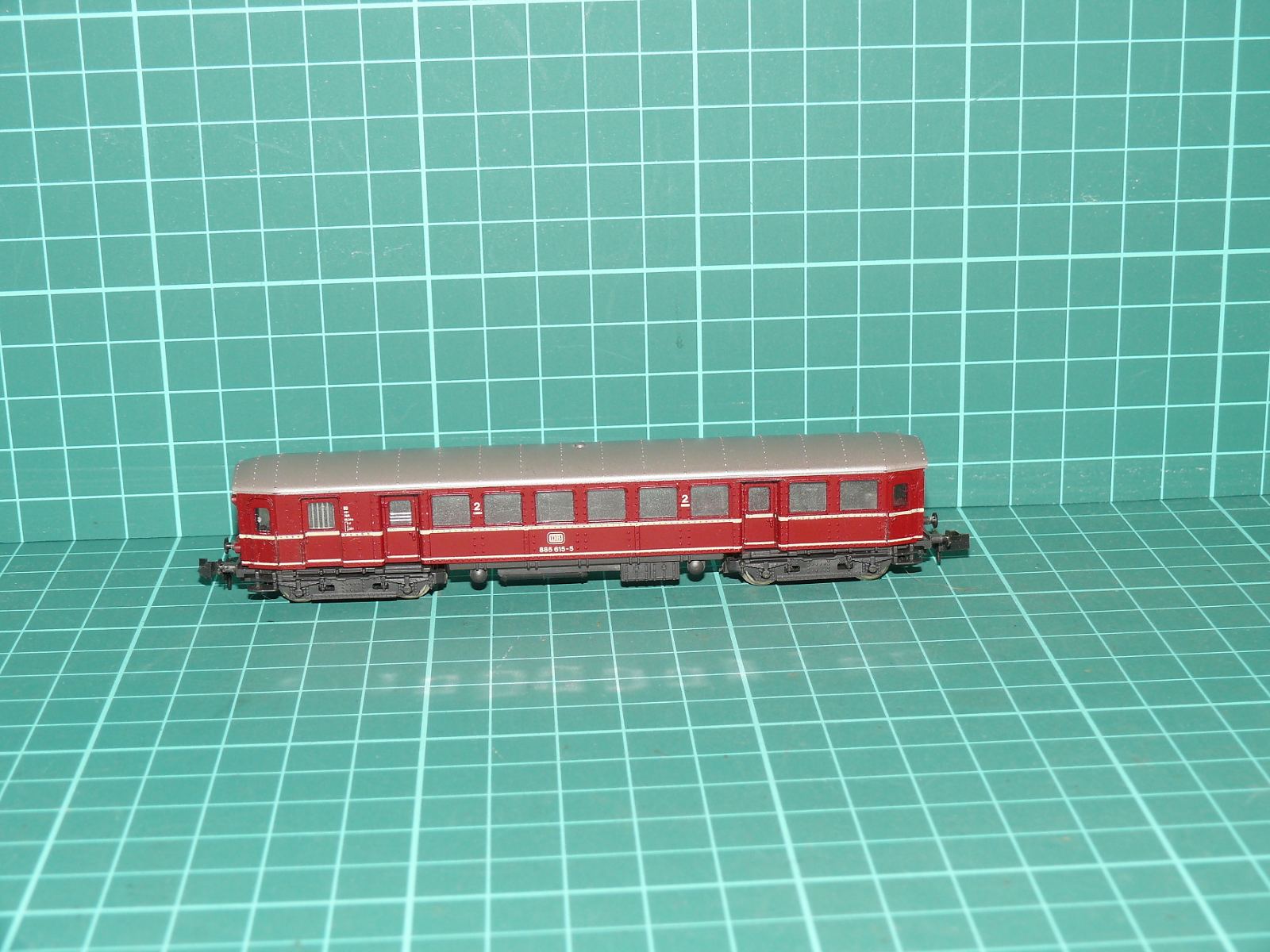 Roco N – Přípojný/vložený vůz k motorovým vozům řady 885 (VS 145), DB (bez pohonu) – N