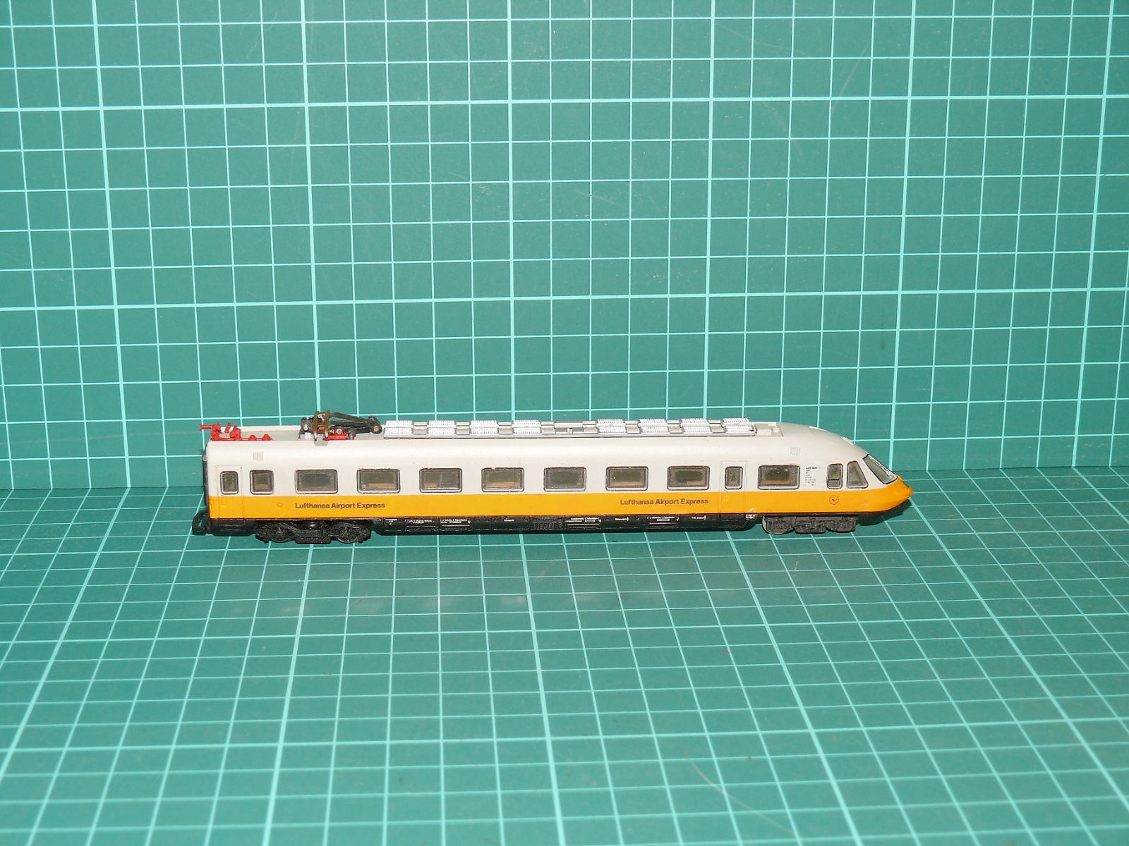 Lima N – Koncový / vložený vůz elektrické jednotky ET 403 „Lufthansa Airport Express“, DB – N