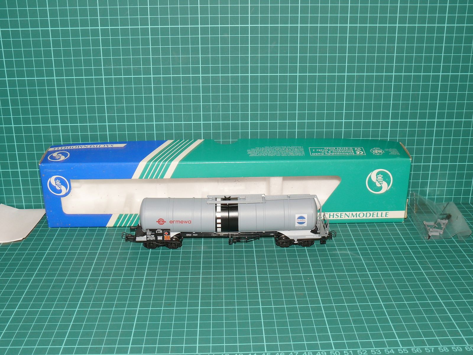 Sachsenmodelle H0 76406 – Čtyrnápravový cisternový vůz Zas / Zagkks ermewa / SAAR OIL (SNCF), OVP – H0