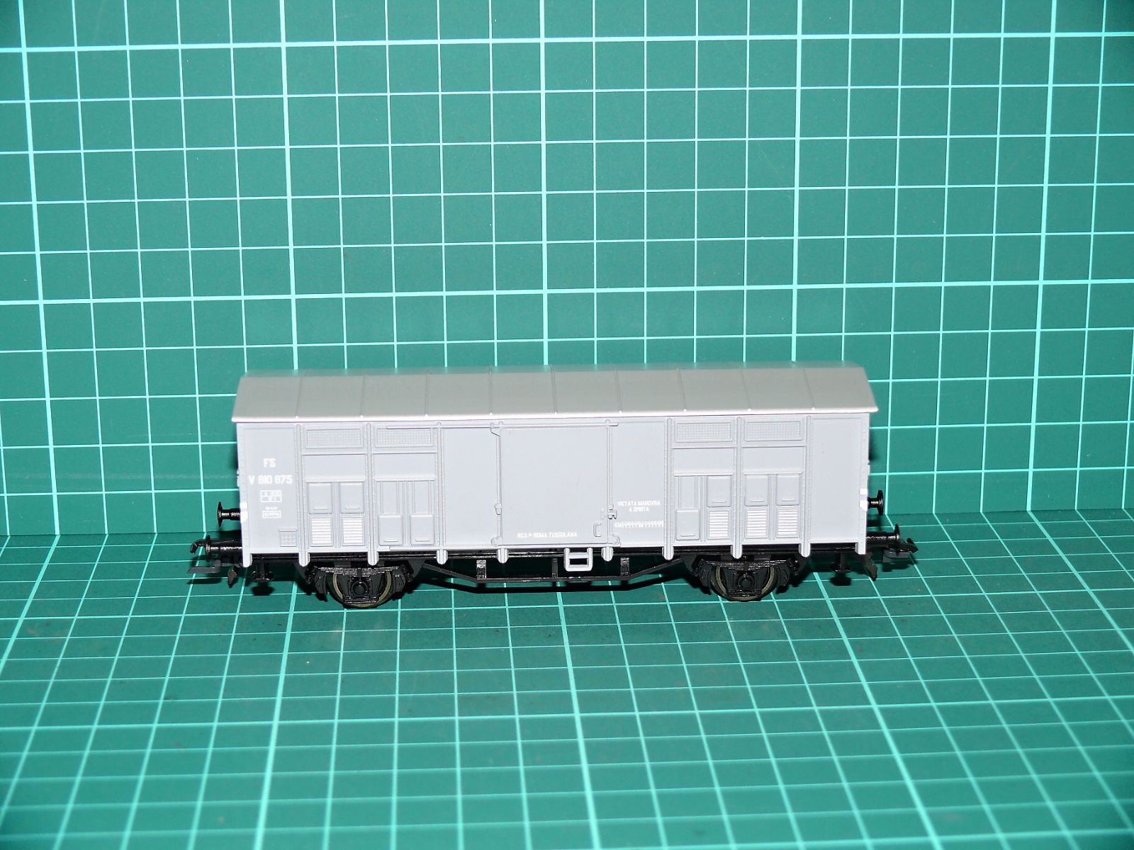 Roco H0 - Dvounápravový chladicí / skříňový vůz Tipo V (FS) stříbro-šedý (1:87) – H0