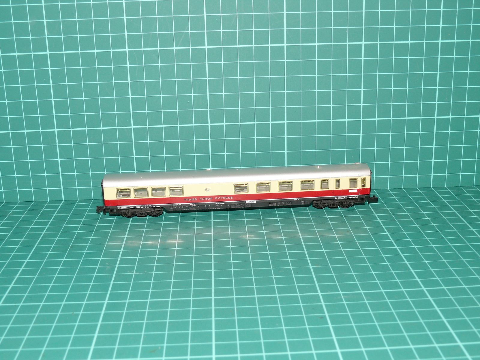 Arnold N - Rychlíkový osobní vůz 1. třídy Avmz 111 DB „Trans Europ Express“ (TEE) – N