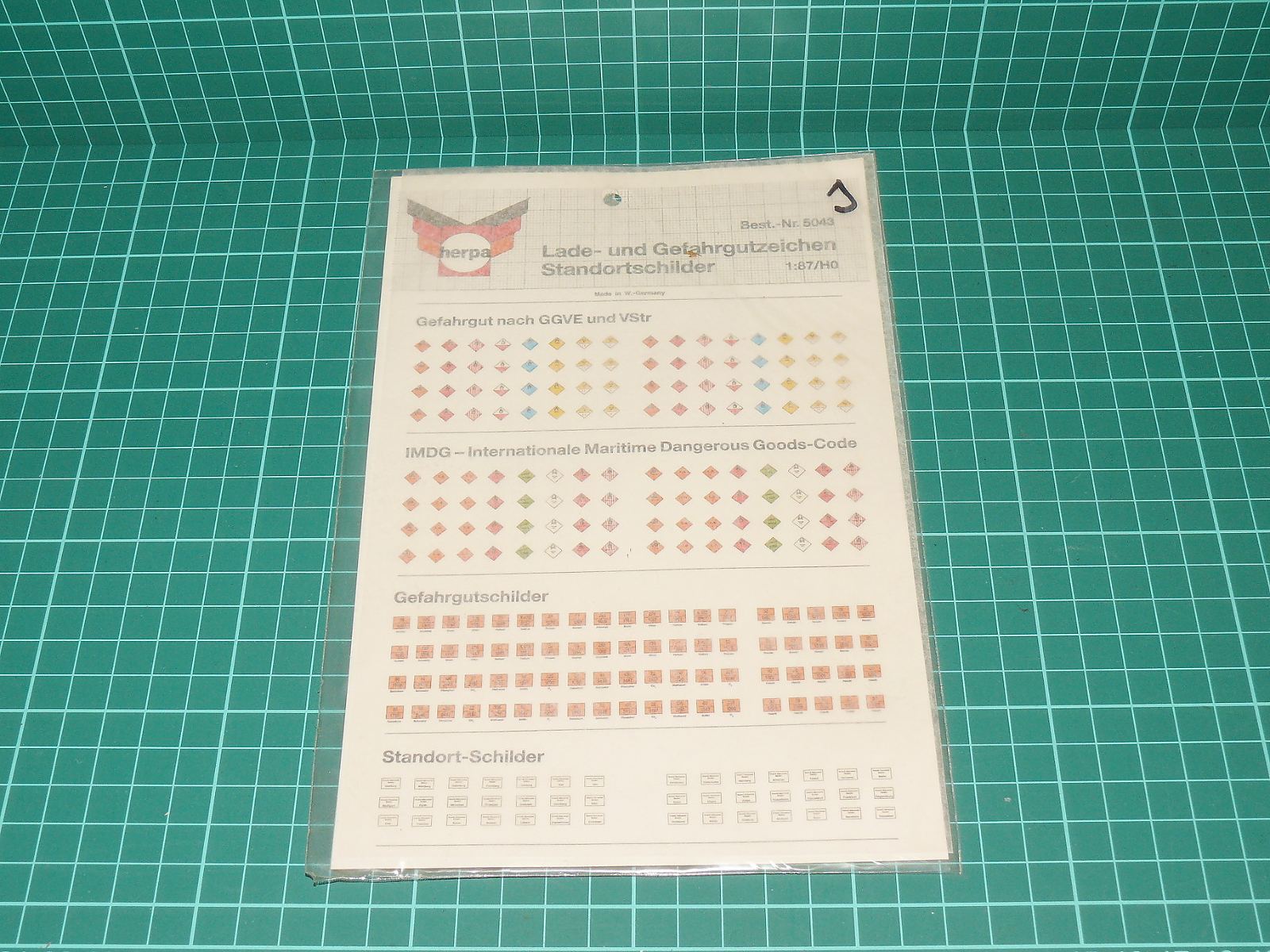 Herpa H0 5043 - Obtisky / Výstražné a přepravní tabulky nebezpečného nákladu (Gefahrgutzeichen), originální balení – H0