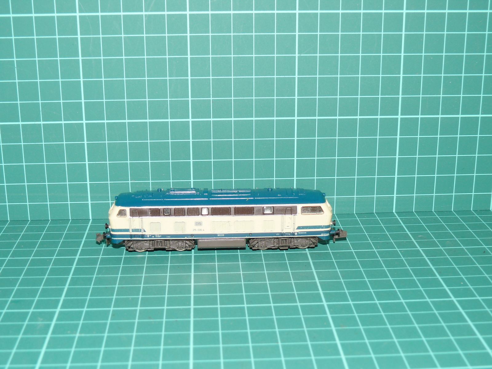 Roco N 23238 - Elektrická lokomotiva řady 1110 / 1010 ÖBB, hnědočervená (úprava laku / na dostavbu) – N