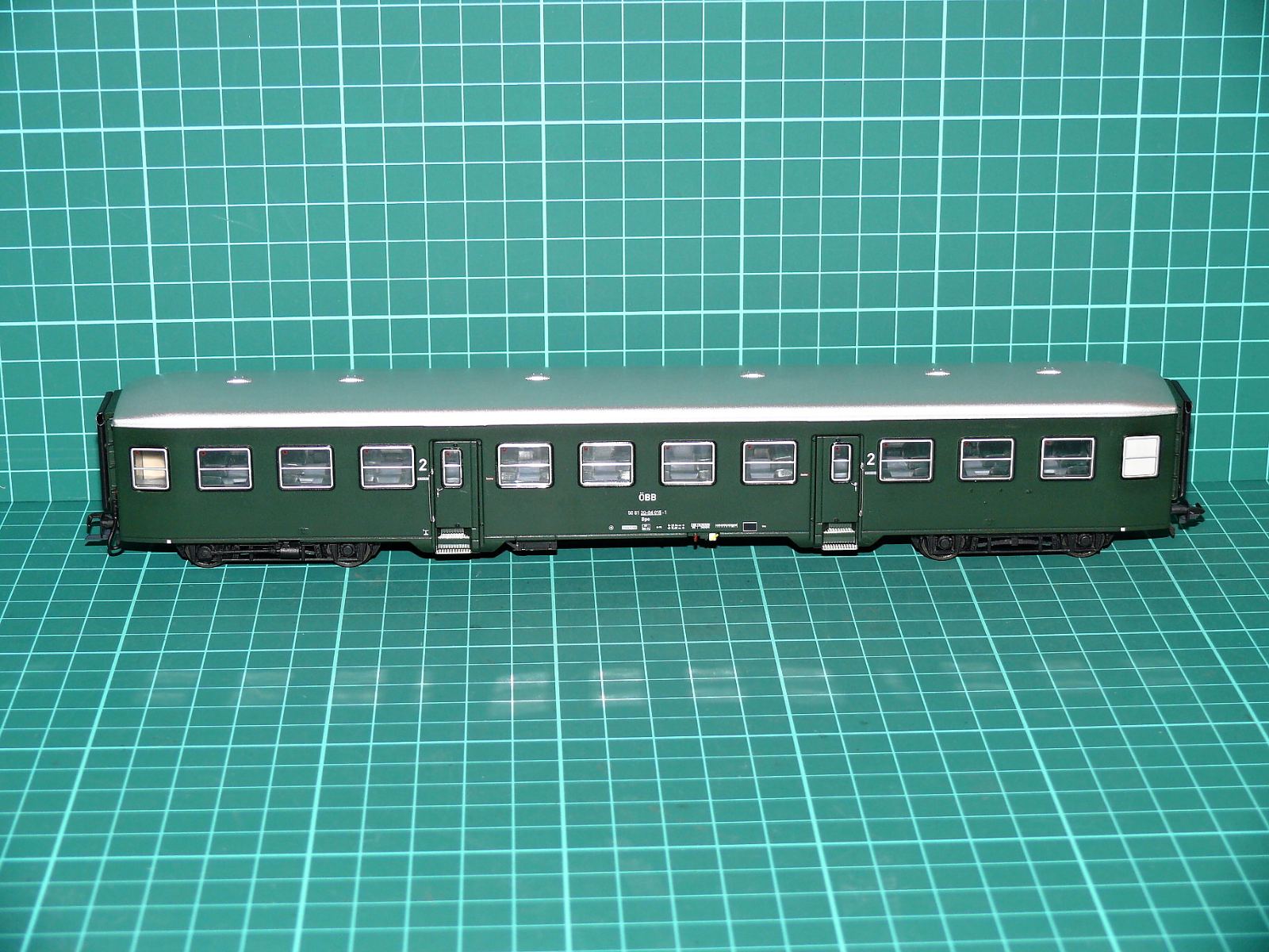 Roco H0 - Čtyřnápravový příměstský osobní vůz 2. třídy Bmpz „Schlieren“ (ÖBB) zelený (1:87) – H0