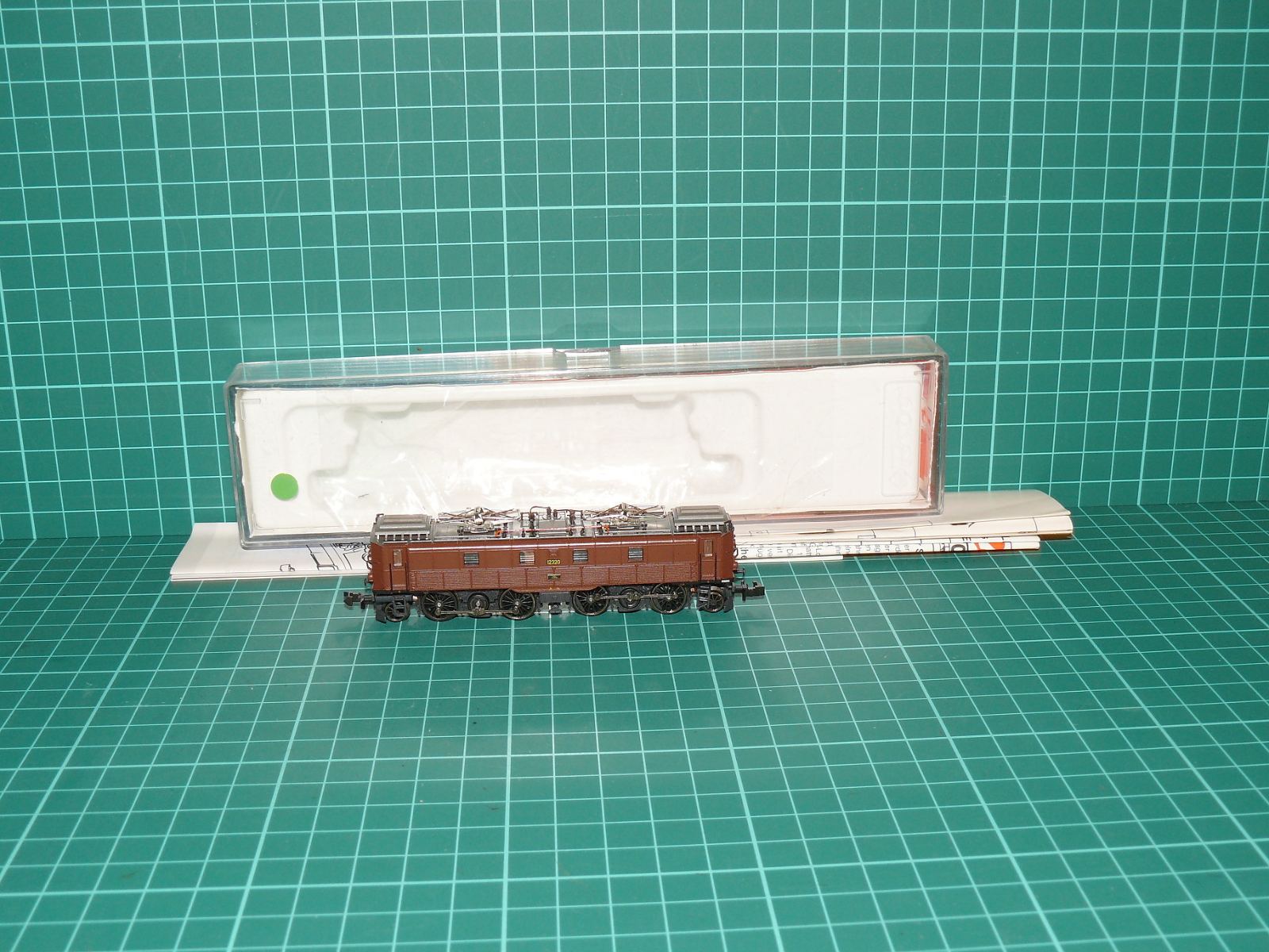 Roco N 23273 - Šestinápravová elektrická lokomotiva řady Ae 6/6 SBB CFF FFS, ep. III/IV – N