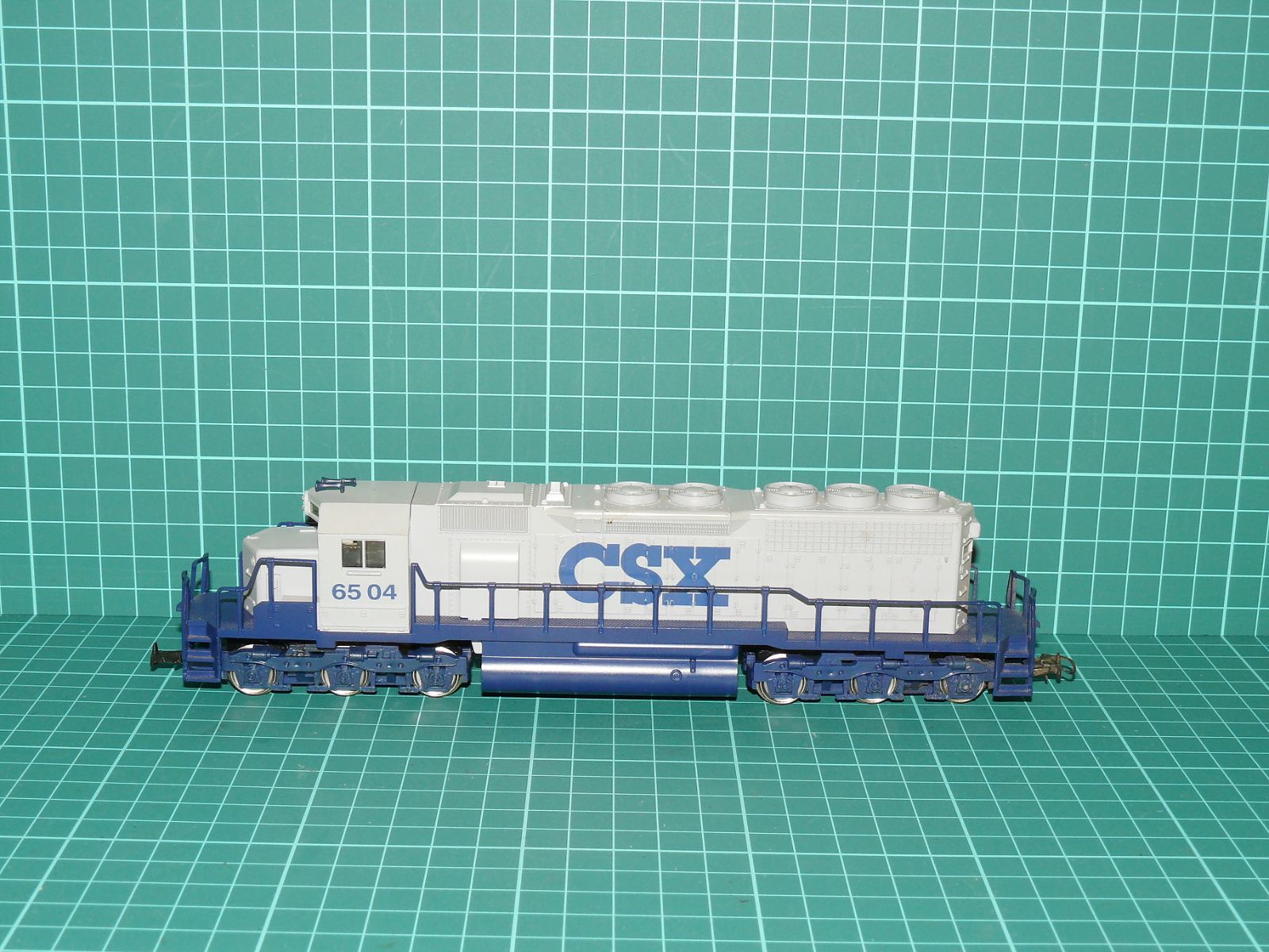 Mehano H0 - Šestinápravová dieselová lokomotiva EMD SD40-2 CSX Transportation, ep. V – H0