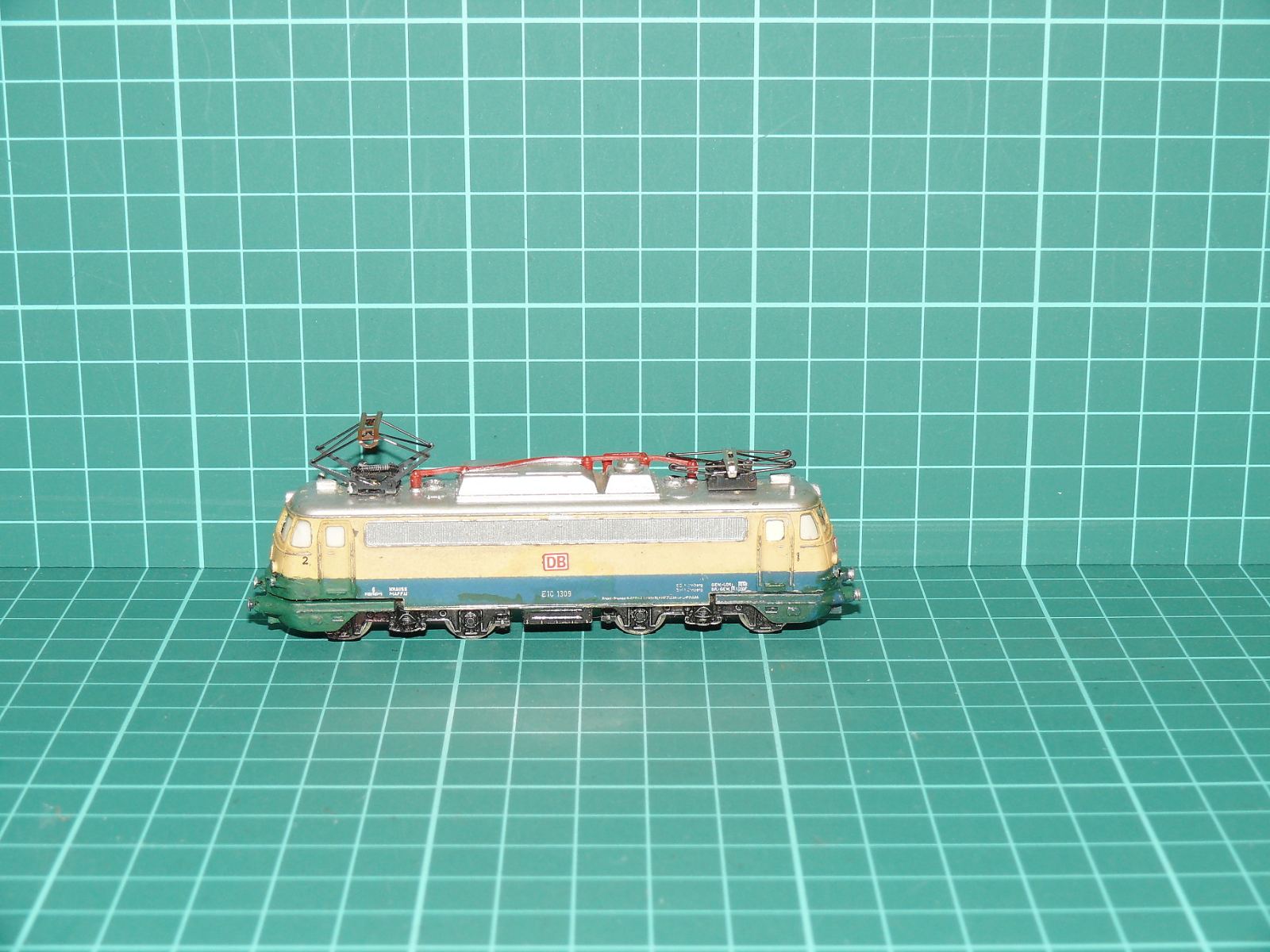 Minitrix N 12954 (2954) - Elektrická lokomotiva řady E 10 / 110 DB (Dummy - bez motoru), ep. IV – N