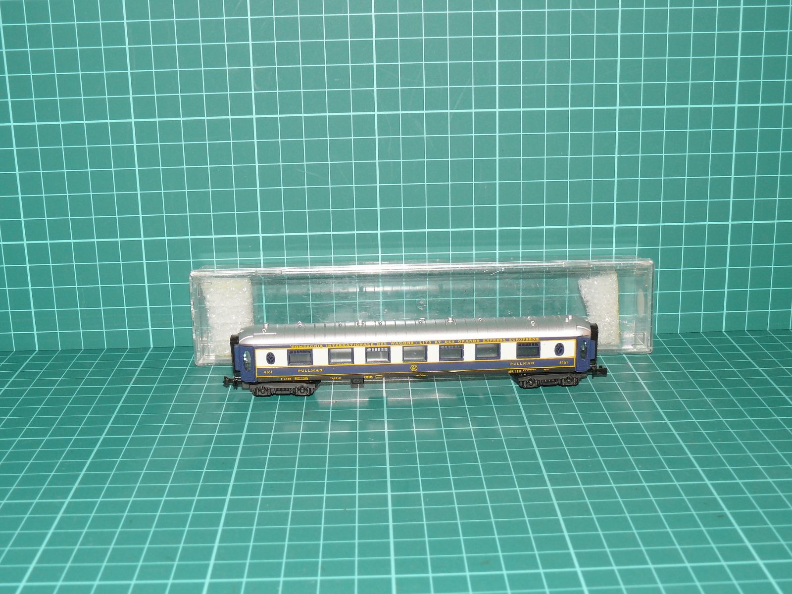 Arnold N 3161 - Salonní / jídelní vůz Pullman CIWL 4161 "Flèche d'Or" (Compagnie Internationale des Wagons-Lits) – N