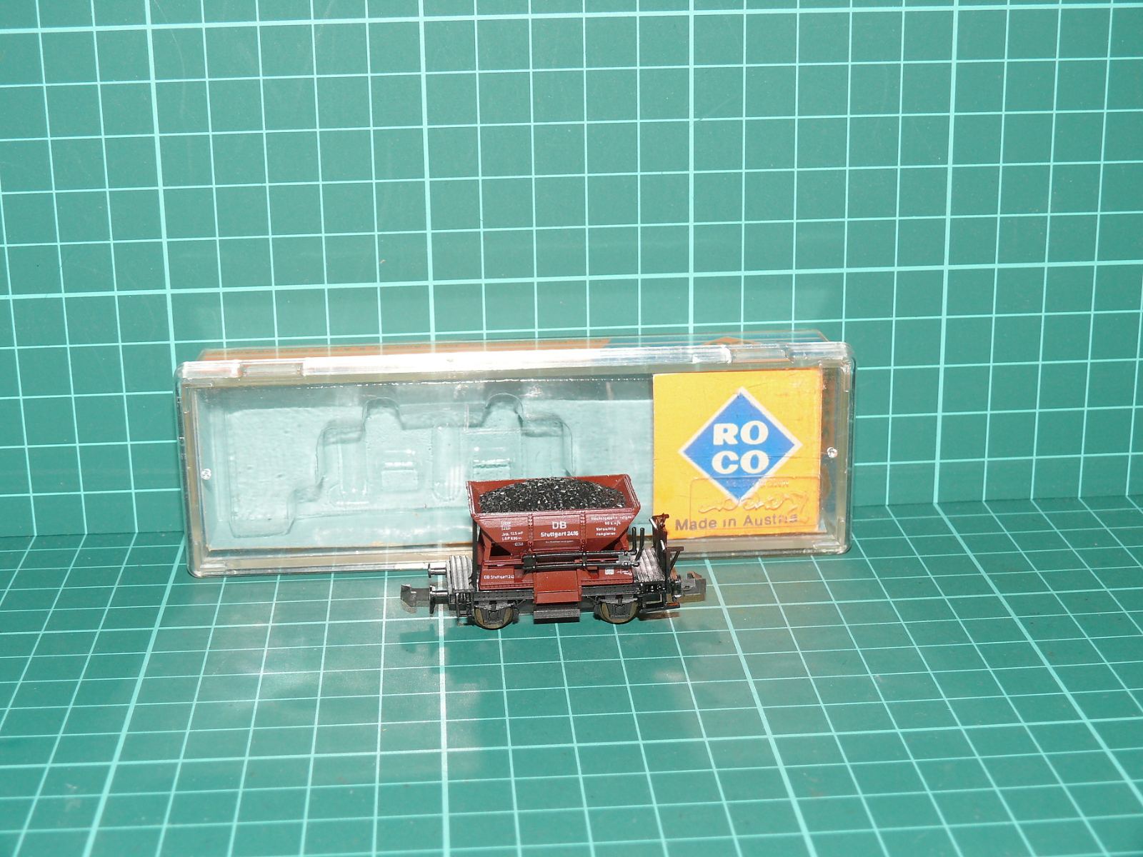 Roco N 2301 Dvounápravový výsypný vůz na uhlí Otmm 70 DB s nákladem, ep. III – N