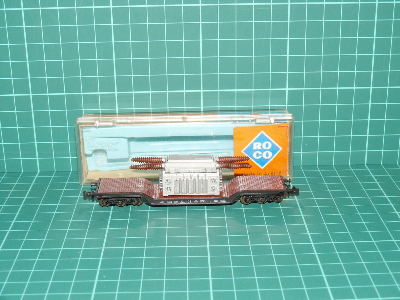Roco N 2357 Šestinápravový hlubinový vůz s transformátorem DB, ep. III–IV – N