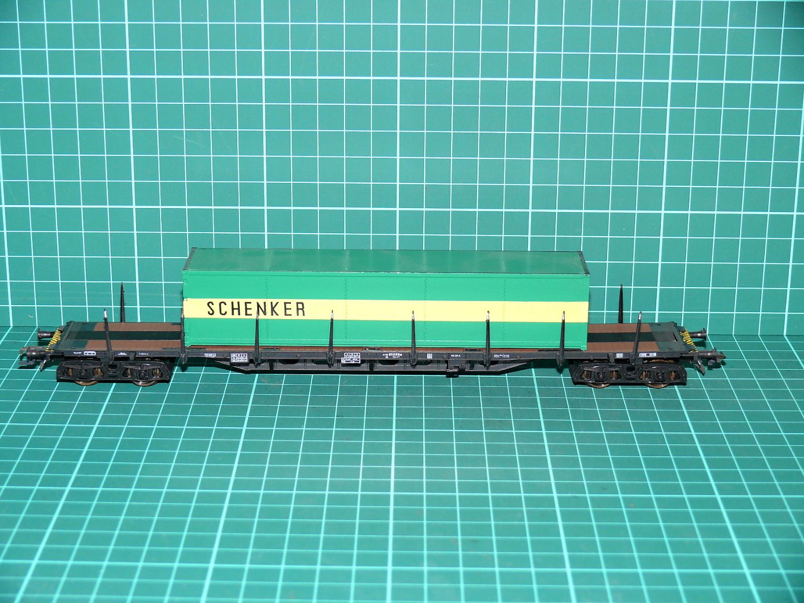 Roco H0 - Šestinápravový plošinový klanicový vůz Samms (DB) s velkoobjemovým kontejnerem SCHENKER (1:87) – H0