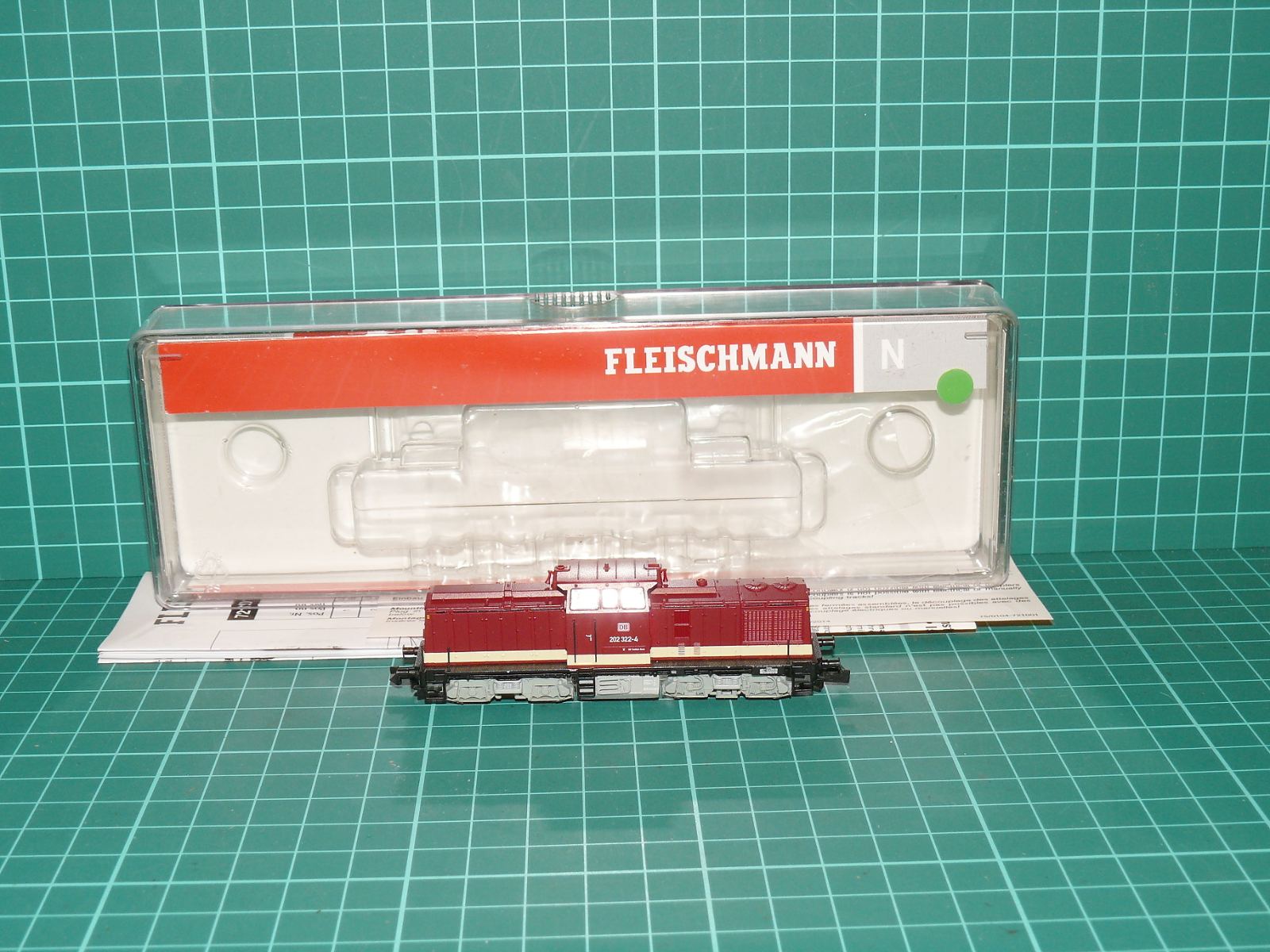 Fleischmann N 721012 Motorová lokomotiva řady 202 DB AG, ep. V – N