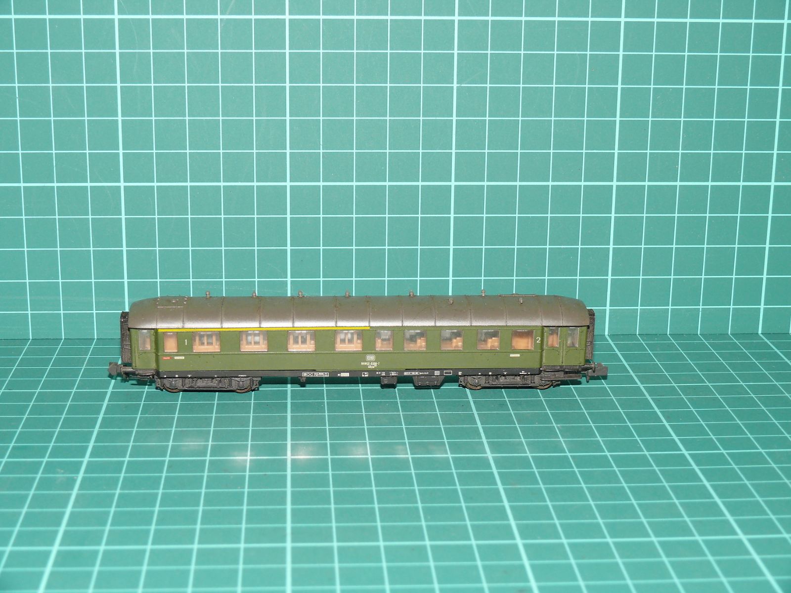 Roco N 24204 Čtyřnápravový rychlíkový vůz 1./2. třídy AB4üwe DB, ep. III – N