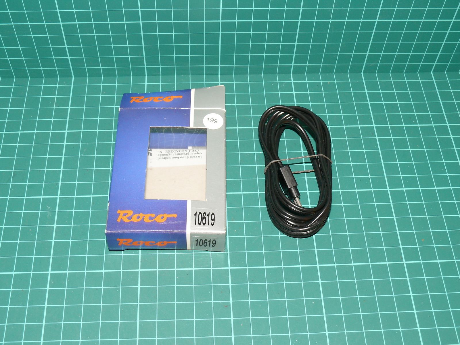 Roco H0 10619 – Propojovací a napájecí kabel s konektorem v krabičce – Napájení