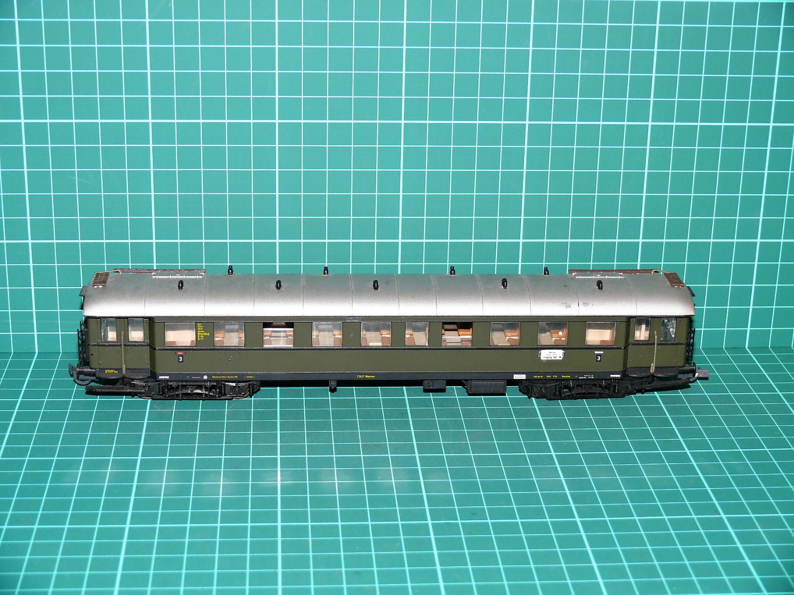 Roco H0 - Čtyřnápravový rychlíkový osobní vůz 3. třídy C4i-30 / „Eilzugwagen“ (DRG) olivově zelený (1:87) – H0