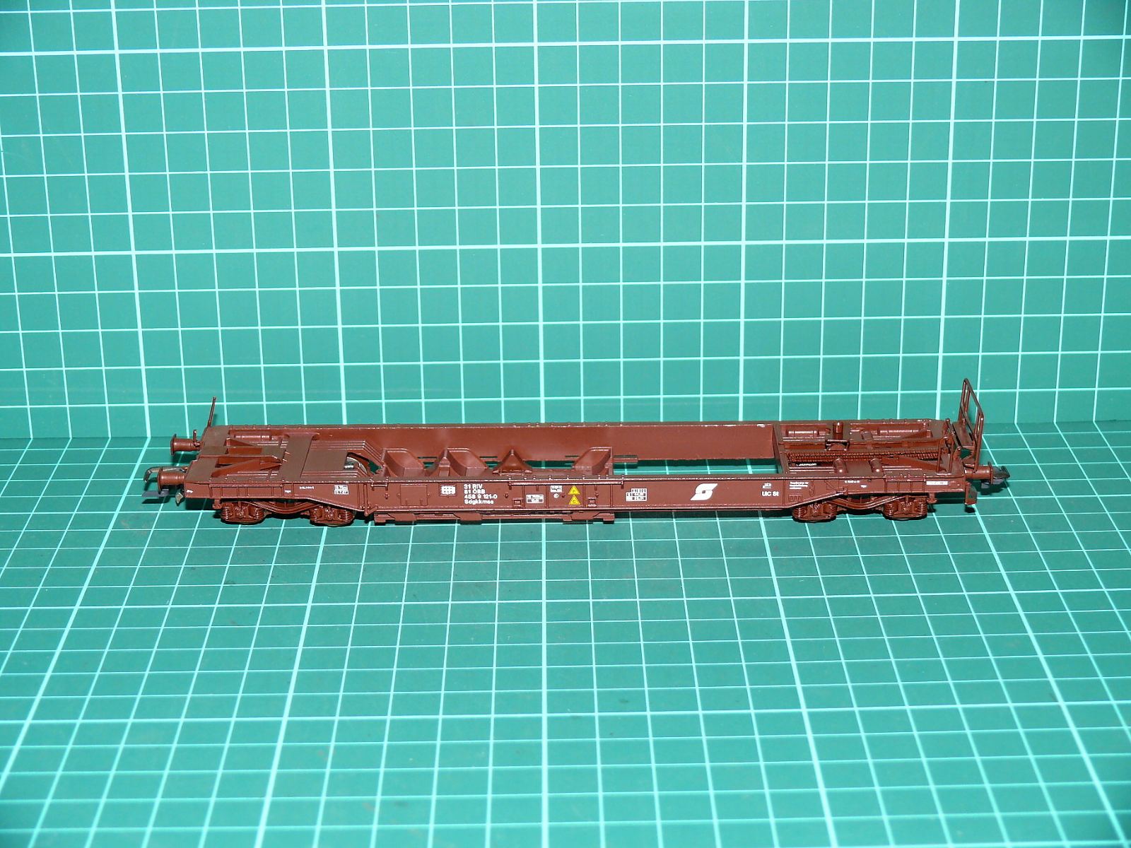 Roco H0 - Čtyřnápravový kapsový vůz Sdkmms / Sdgkms (ÖBB) hnědý (1:87) – H0