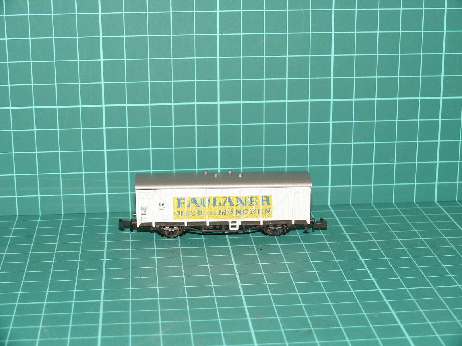 Roco N - Dvounápravový chladicí pivní vůz "Paulaner Bier aus München" DB, epocha IV (2315 / 02315A) – N