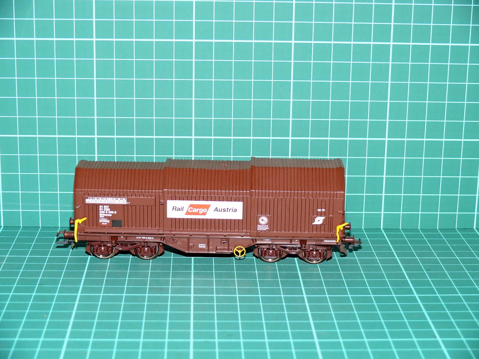 Roco - ÖBB Shimmns Nákladní vůz s teleskopickou střechou Rail Cargo Austria – H0