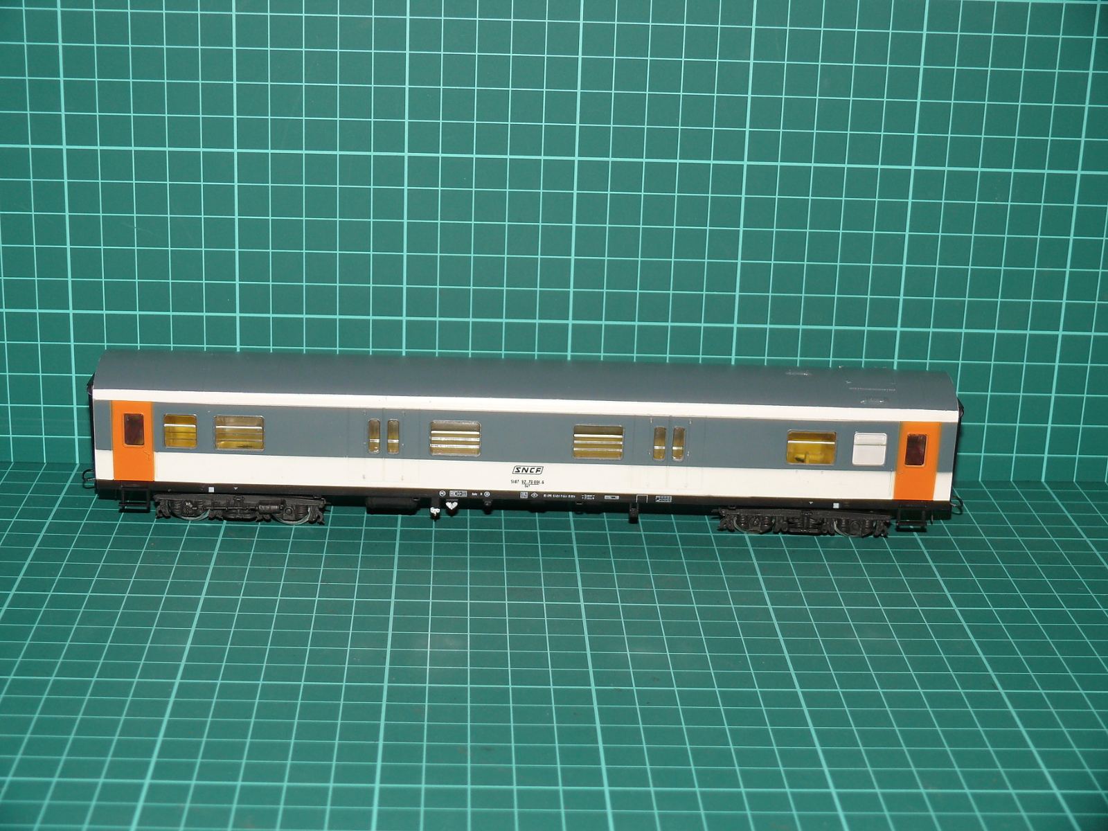Roco H0 – Lůžkový vůz T2 / WLABm „Corail“, SNCF – H0