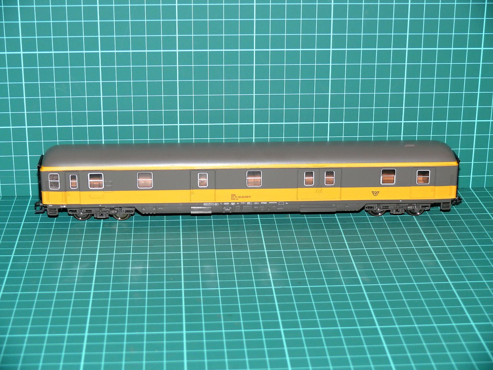 Roco - ÖBB Čtyřnápravový poštovní vůz Postm (50 81 00-33 013-9) – H0