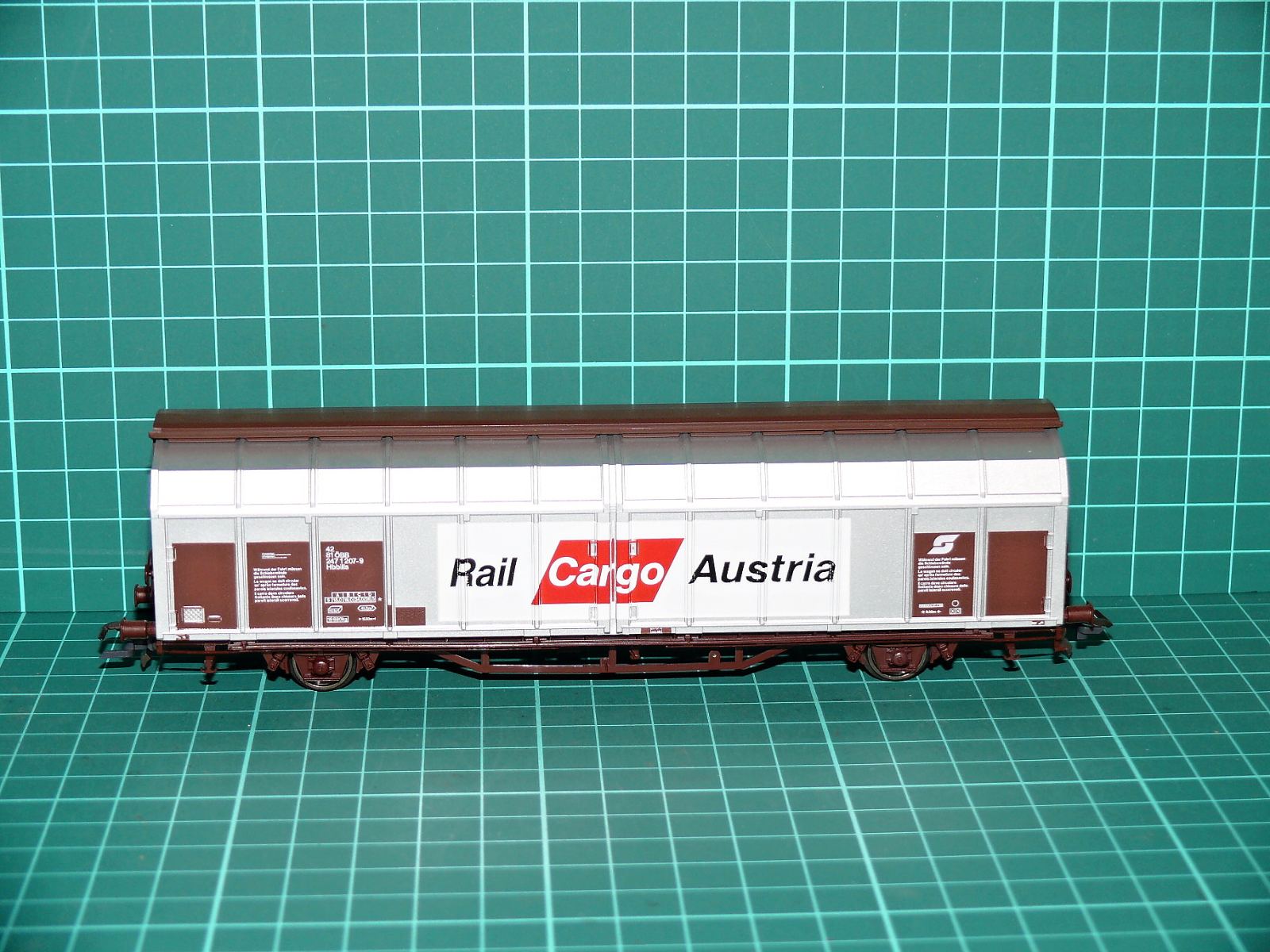 Roco - ÖBB Hbbills Krytý posuvnostěnný nákladní vůz Rail Cargo Austria – H0