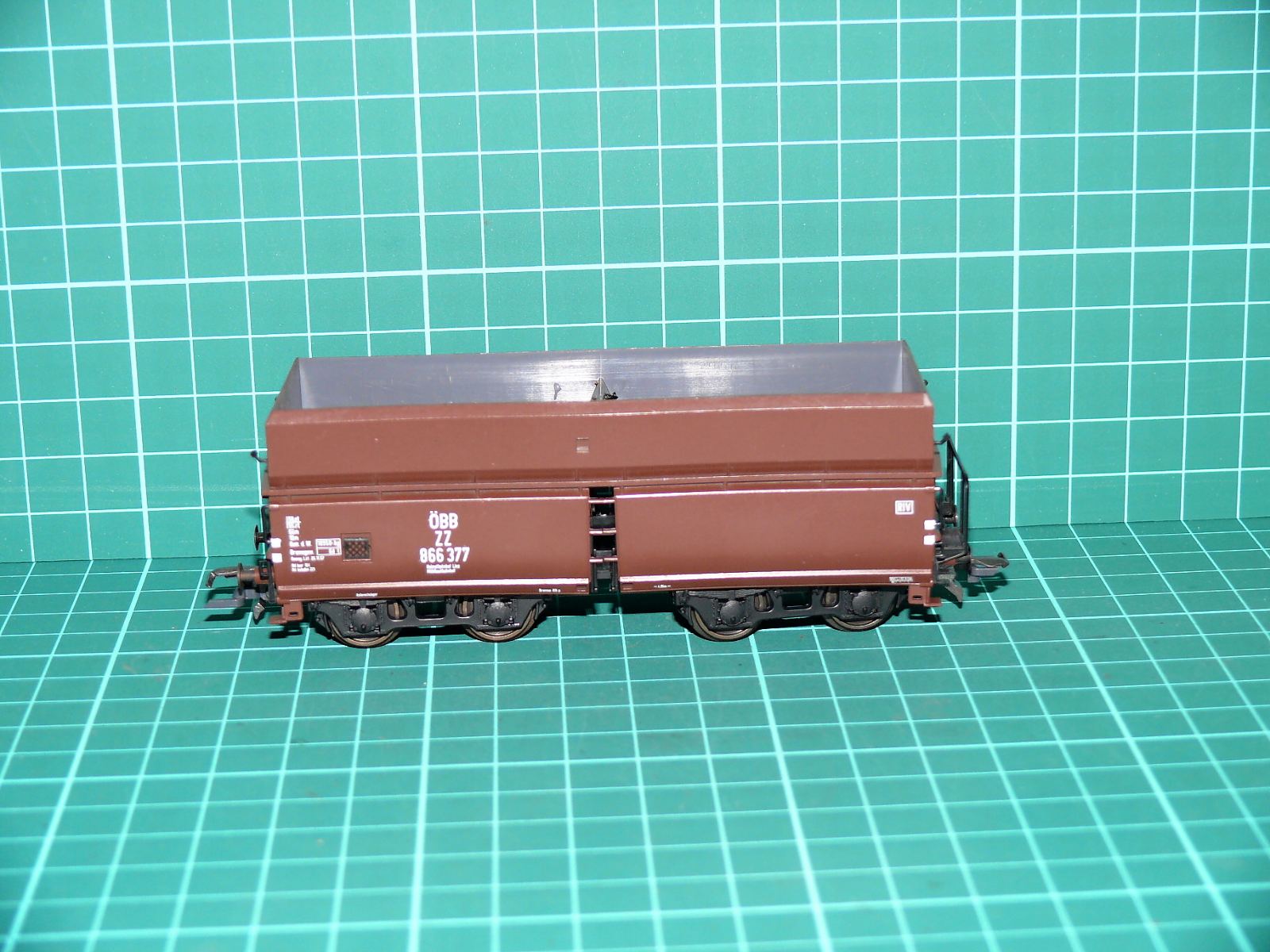 ÖBB ZZ 866 377 - Výsypný vůz na uhlí / štěrk – H0