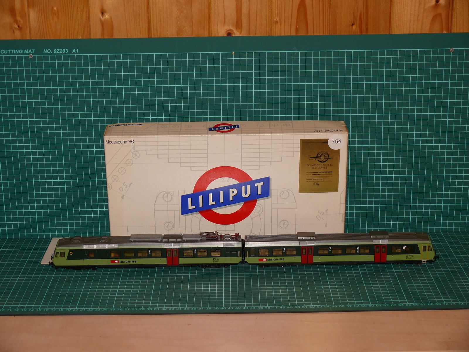 Liliput H0 144 50 (L114450) – 2dílná elektrická jednotka NPZ RBDe 4/4 + Bt "Kolibri", SBB CFF FFS (Ep. IV/V) – H0