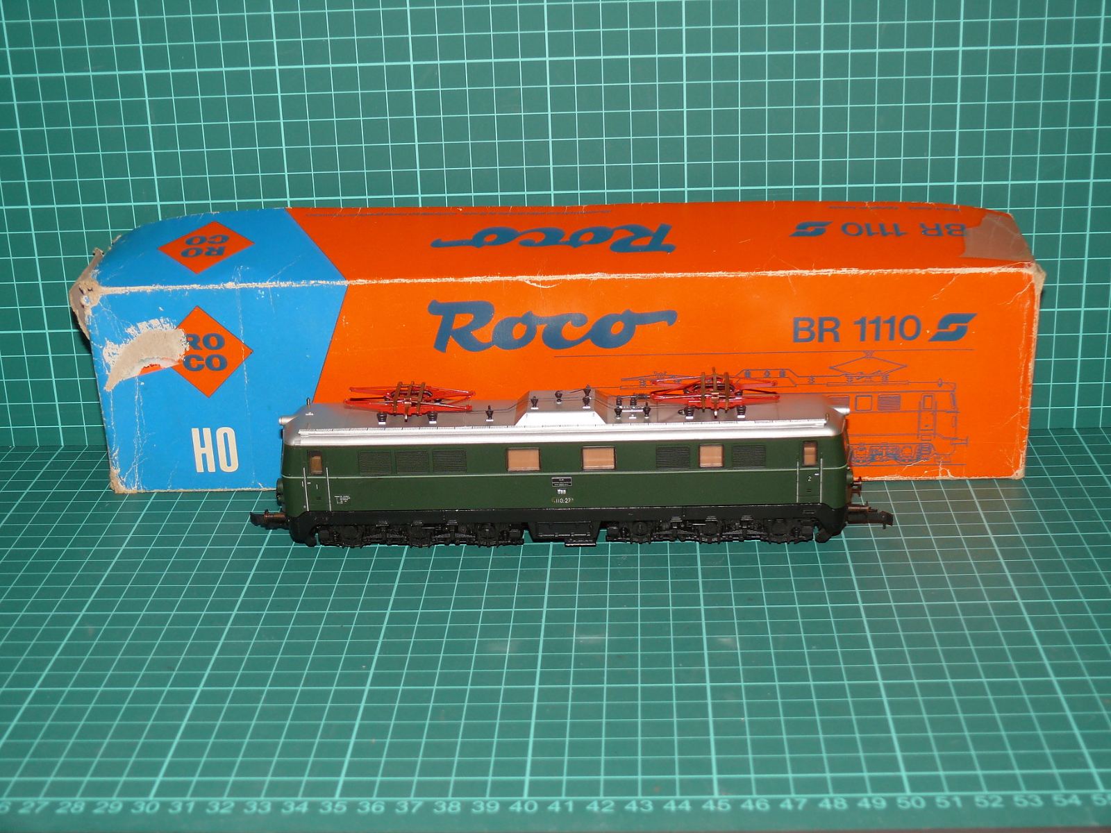 Roco H0 04198A (43422) – 6nápravová elektrická lokomotiva řady 1110.27, ÖBB (Ep. IV, DC) – H0