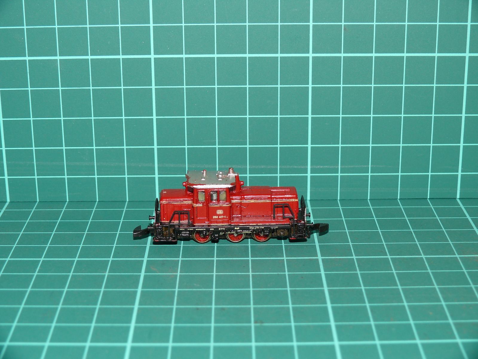 Märklin mini-club Z (1:220) – Dieselová posunovací lokomotiva BR 260 417-1 DB (kat. č. 8864 / 8865) – Jiné velikosti