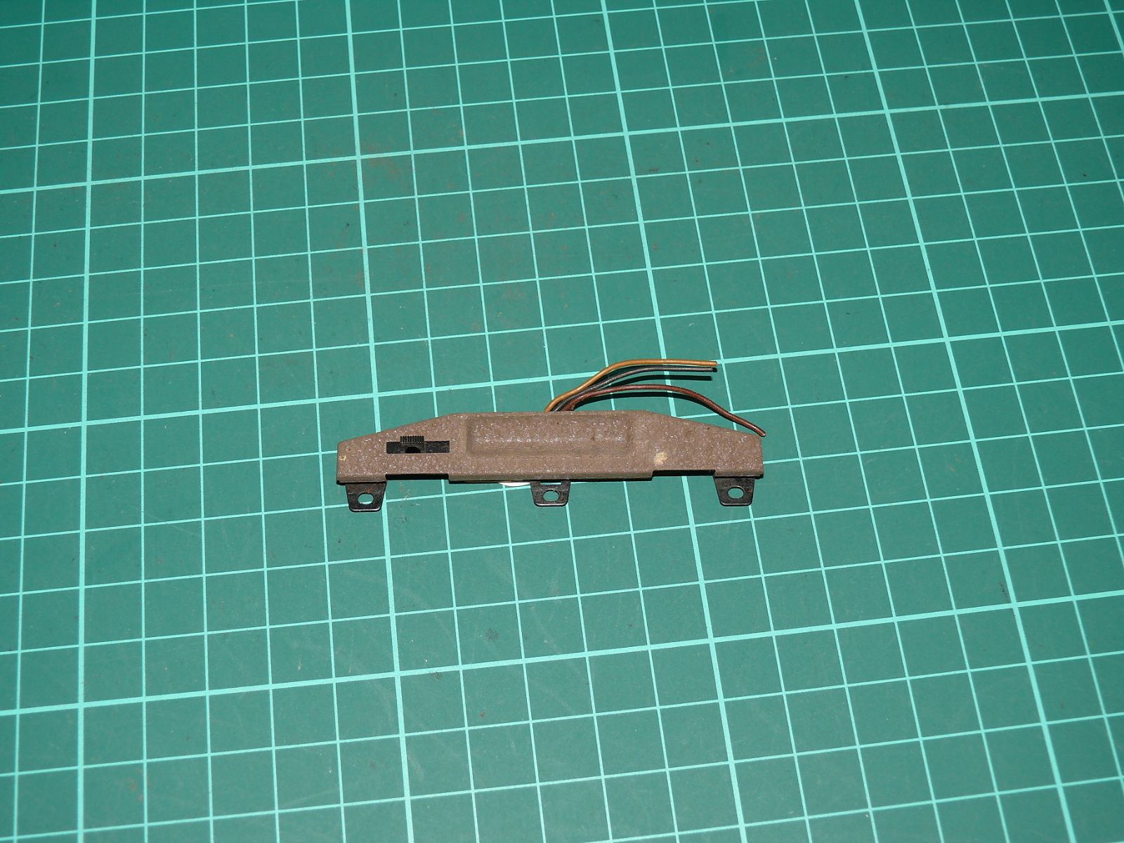 Fleischmann H0 (1:87) – Elektromagnetický přestavník výhybky se štěrkovým ložem (kat. č. 644110 / 6441 / 6442) – H0